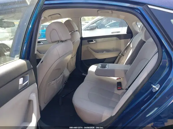 5NPE24AF3HH451822 2017 HYUNDAI SONATA - Image 8