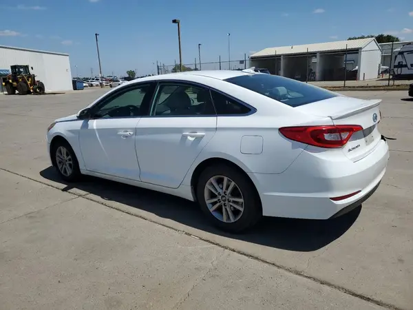 5NPE24AF3HH455210 2017 HYUNDAI SONATA - Image 2