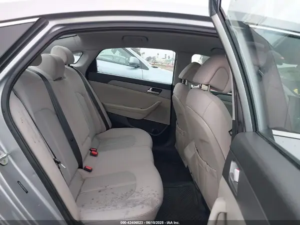 5NPE24AF3HH456213 2017 HYUNDAI SONATA - Image 8