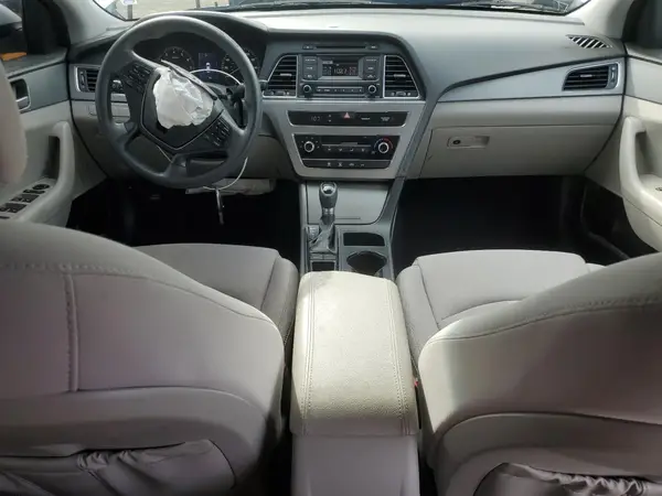 5NPE24AF3HH460780 2017 HYUNDAI SONATA - Image 8