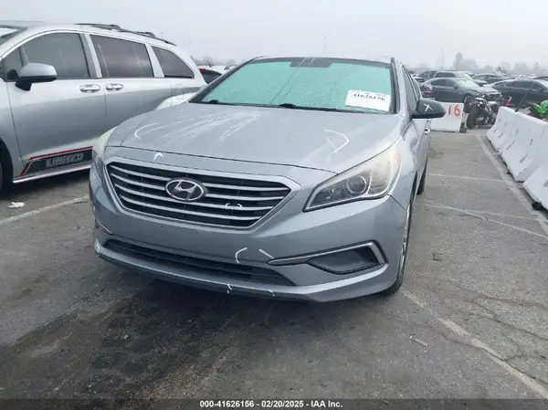 5NPE24AF3HH461041 2017 HYUNDAI SONATA - Image 2