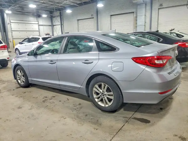 5NPE24AF3HH461458 2017 HYUNDAI SONATA - Image 2
