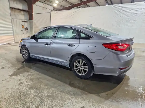 5NPE24AF3HH463047 2017 HYUNDAI SONATA - Image 2