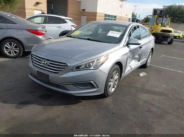 5NPE24AF3HH463310 2017 HYUNDAI SONATA - Image 2