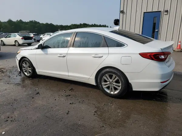 5NPE24AF3HH465624 2017 HYUNDAI SONATA - Image 2