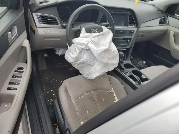 5NPE24AF3HH465736 2017 HYUNDAI SONATA - Image 8