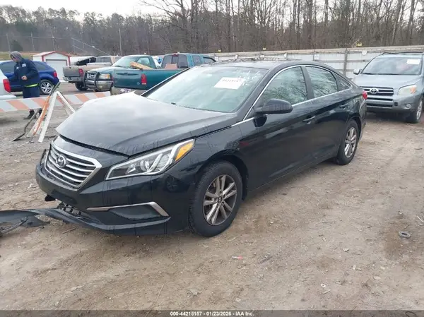 5NPE24AF3HH469317 2017 HYUNDAI SONATA - Image 2
