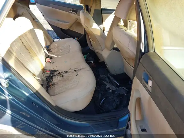 5NPE24AF3HH470208 2017 HYUNDAI SONATA - Image 8