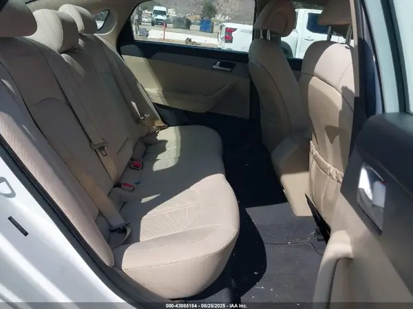 5NPE24AF3HH470239 2017 HYUNDAI SONATA - Image 8