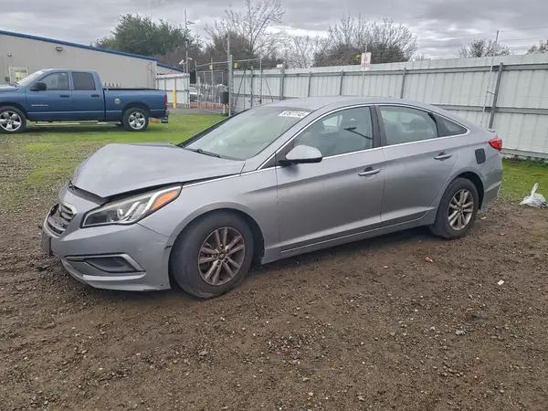 5NPE24AF3HH474825 2017 HYUNDAI SONATA - Image 1