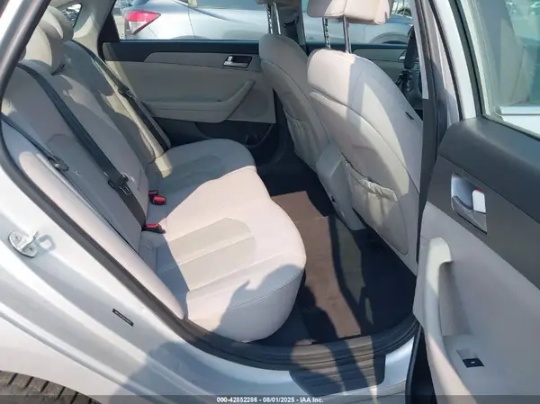 5NPE24AF3HH476879 2017 HYUNDAI SONATA - Image 8