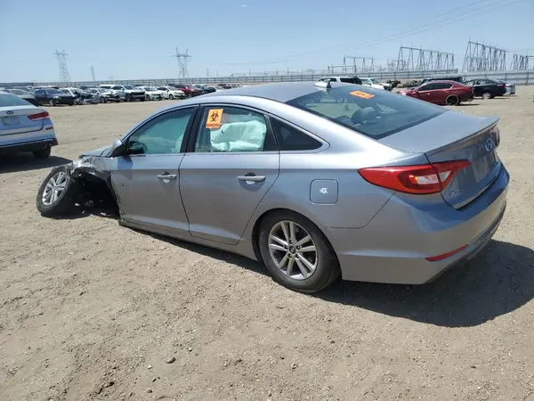 5NPE24AF3HH477885 2017 HYUNDAI SONATA - Image 2
