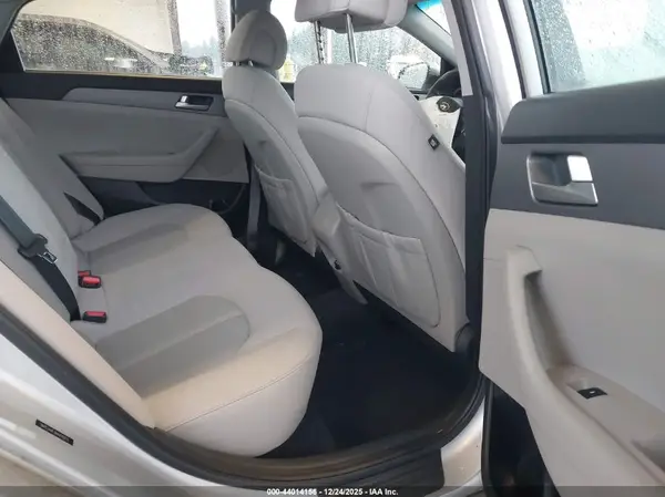 5NPE24AF3HH478213 2017 HYUNDAI SONATA - Image 8