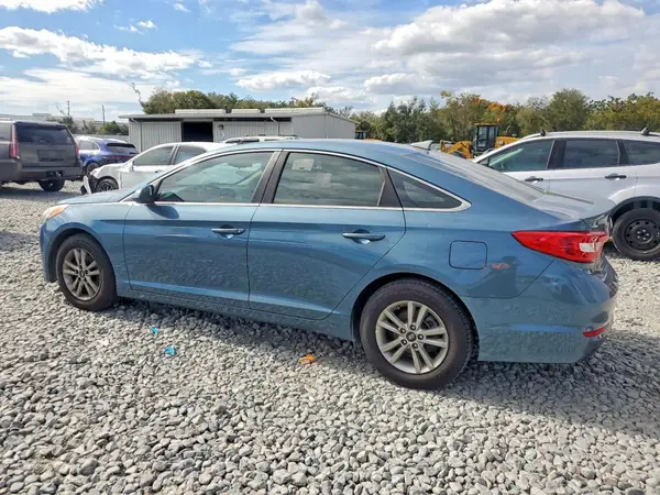 5NPE24AF3HH478938 2017 HYUNDAI SONATA - Image 2
