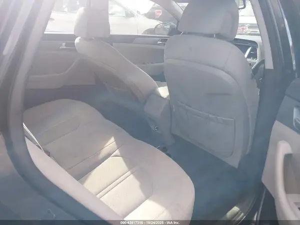 5NPE24AF3HH480852 2017 HYUNDAI SONATA - Image 8