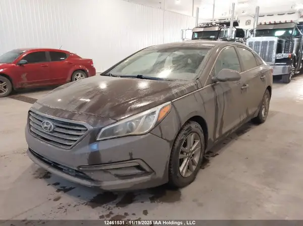 5NPE24AF3HH483475 2017 HYUNDAI SONATA - Image 2
