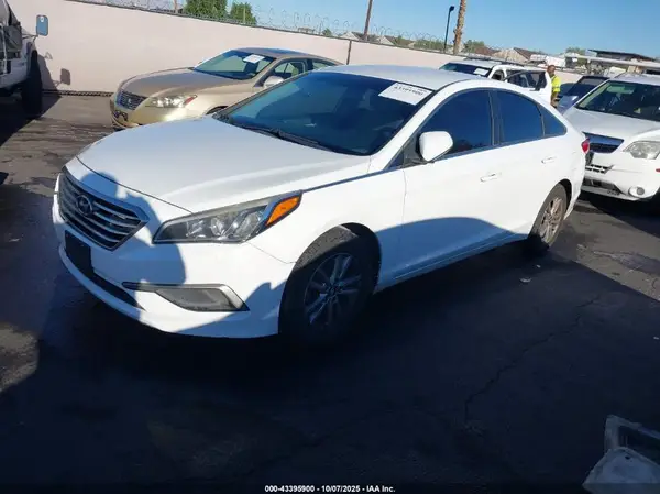 5NPE24AF3HH490281 2017 HYUNDAI SONATA - Image 2