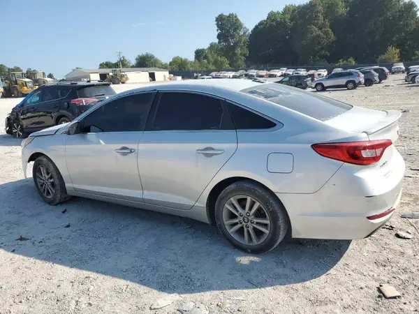 5NPE24AF3HH492600 2017 HYUNDAI SONATA - Image 2
