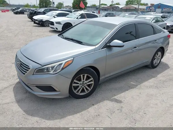5NPE24AF3HH492757 2017 HYUNDAI SONATA - Image 2