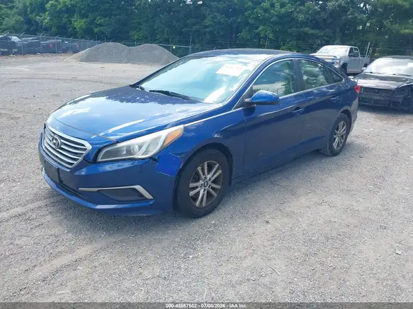 5NPE24AF3HH495724 2017 HYUNDAI SONATA - Image 2