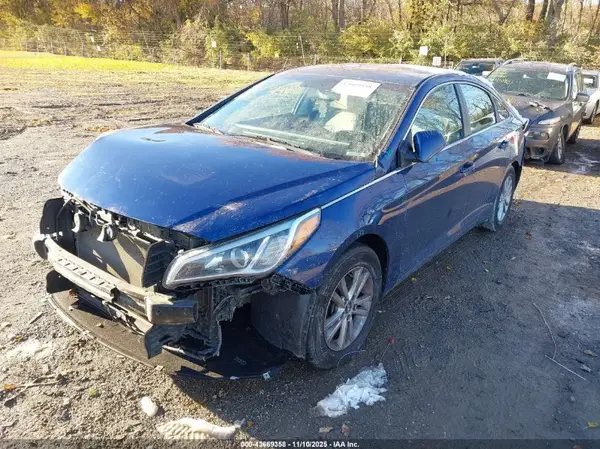 5NPE24AF3HH496274 2017 HYUNDAI SONATA - Image 2