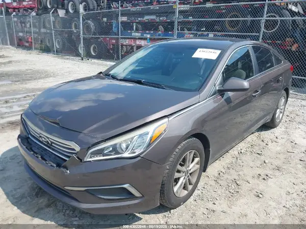 5NPE24AF3HH498543 2017 HYUNDAI SONATA - Image 2