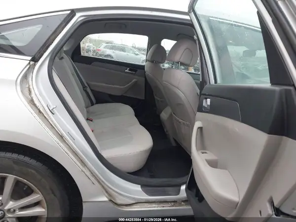 5NPE24AF3HH502249 2017 HYUNDAI SONATA - Image 8