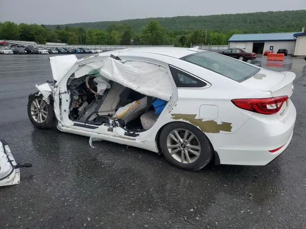 5NPE24AF3HH502624 2017 HYUNDAI SONATA - Image 2