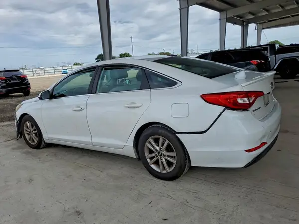 5NPE24AF3HH503532 2017 HYUNDAI SONATA - Image 2
