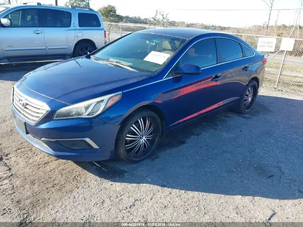 5NPE24AF3HH504535 2017 HYUNDAI SONATA - Image 2