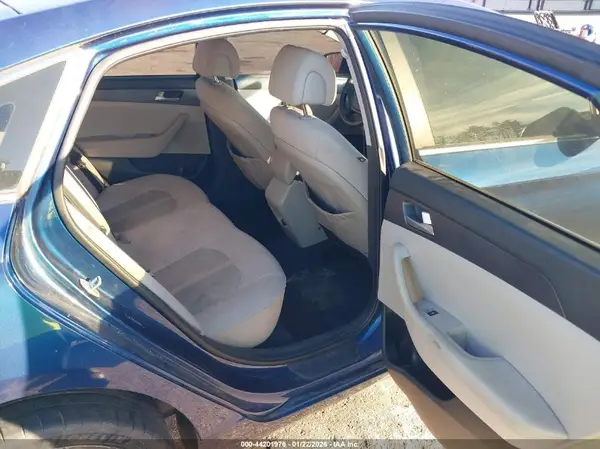 5NPE24AF3HH504535 2017 HYUNDAI SONATA - Image 8