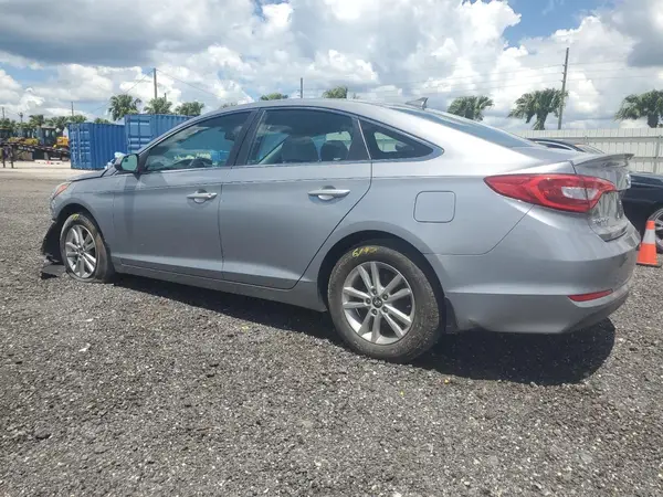 5NPE24AF3HH506883 2017 HYUNDAI SONATA - Image 2