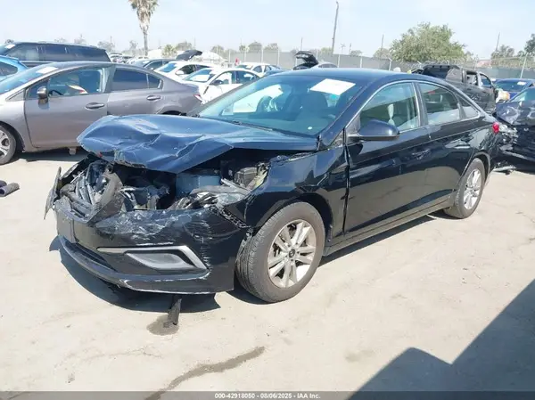 5NPE24AF3HH507435 2017 HYUNDAI SONATA - Image 2