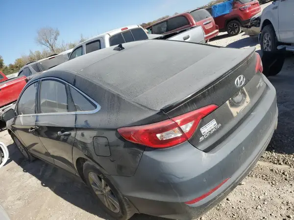 5NPE24AF3HH507564 2017 HYUNDAI SONATA - Image 2