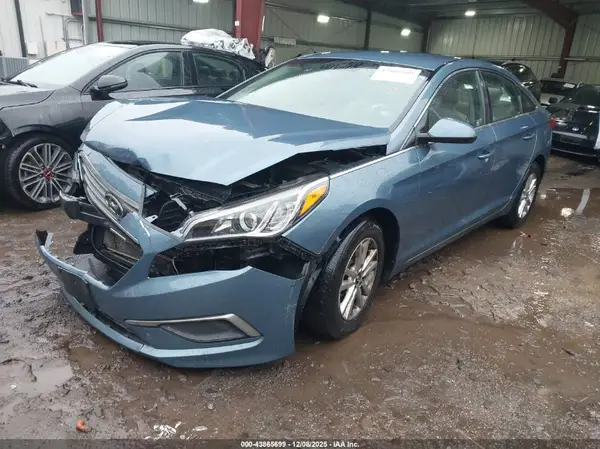 5NPE24AF3HH509136 2017 HYUNDAI SONATA - Image 2