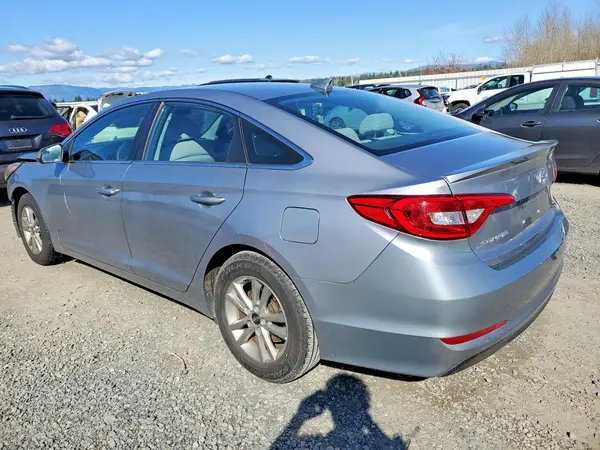 5NPE24AF3HH515339 2017 HYUNDAI SONATA - Image 2