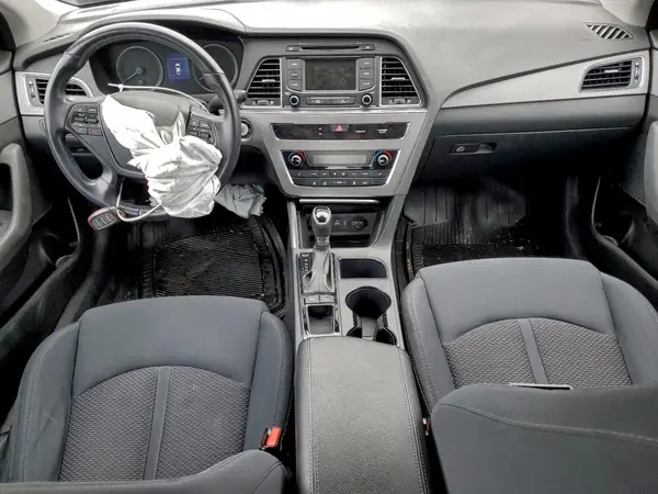 5NPE24AF3HH516877 2017 HYUNDAI SONATA - Image 8