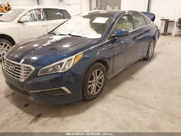 5NPE24AF3HH518550 2017 HYUNDAI SONATA - Image 2