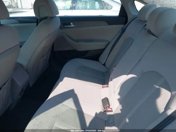5NPE24AF3HH519813 2017 HYUNDAI SONATA - Image 8