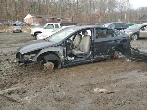 5NPE24AF3HH524817 2017 HYUNDAI SONATA - Image 1