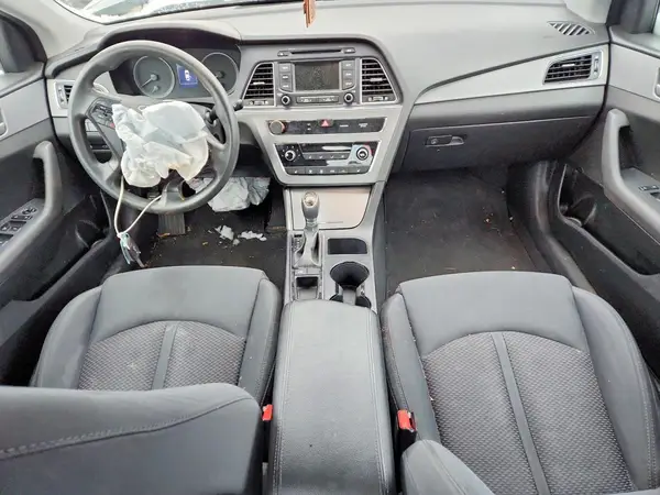5NPE24AF3HH525398 2017 HYUNDAI SONATA - Image 8