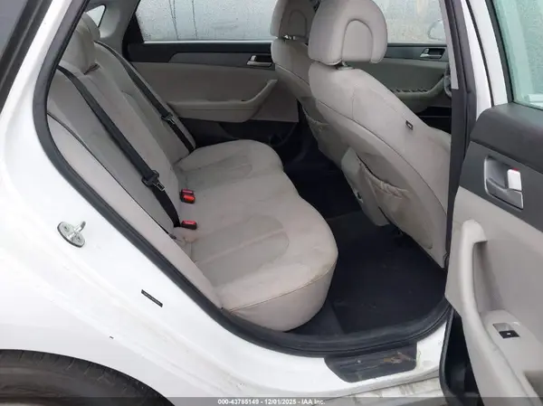 5NPE24AF3HH530360 2017 HYUNDAI SONATA - Image 8