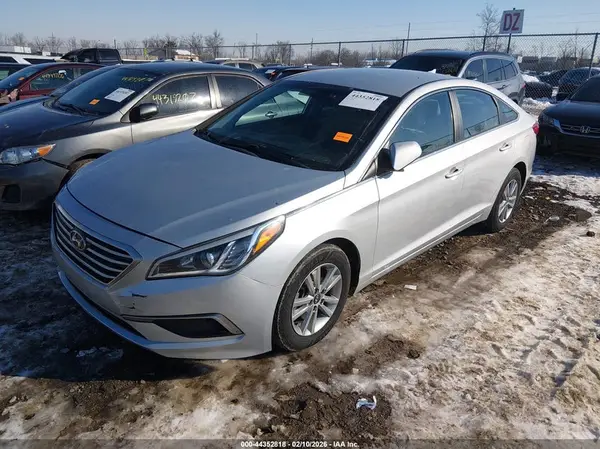 5NPE24AF3HH530407 2017 HYUNDAI SONATA - Image 2