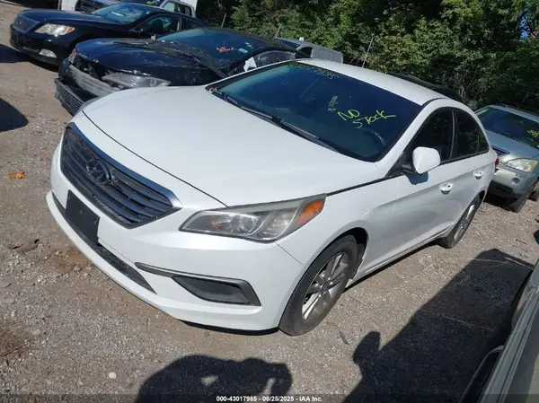 5NPE24AF3HH532240 2017 HYUNDAI SONATA - Image 2