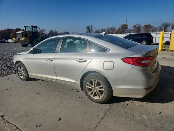 5NPE24AF3HH532643 2017 HYUNDAI SONATA - Image 2