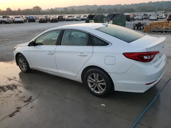 5NPE24AF3HH532710 2017 HYUNDAI SONATA - Image 2