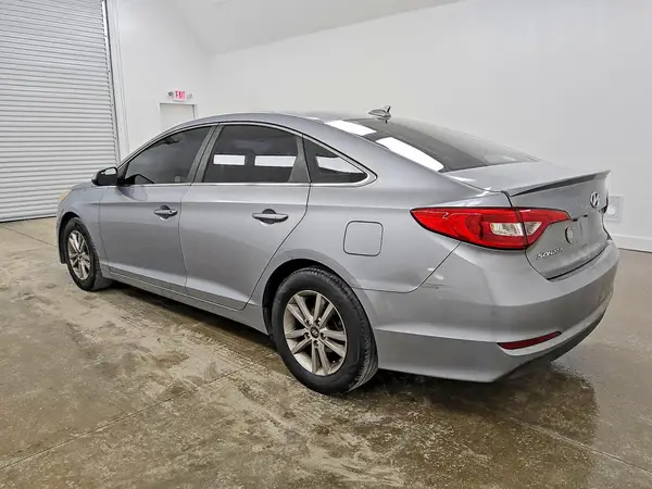 5NPE24AF3HH533033 2017 HYUNDAI SONATA - Image 2