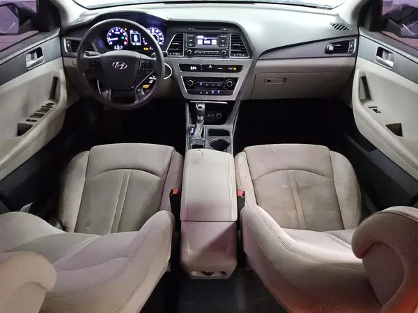 5NPE24AF3HH533033 2017 HYUNDAI SONATA - Image 8