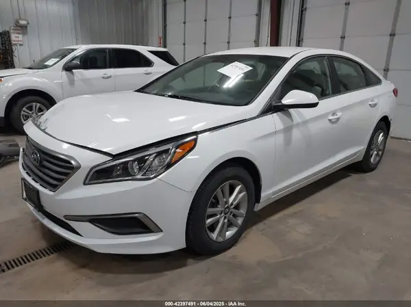 5NPE24AF3HH536160 2017 HYUNDAI SONATA - Image 2