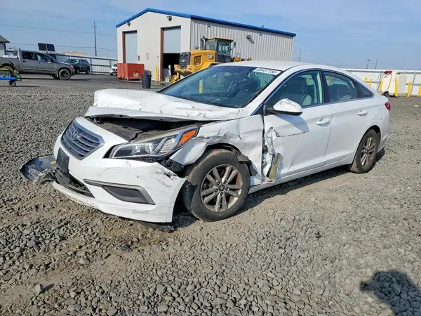 5NPE24AF3HH536675 2017 HYUNDAI SONATA - Image 1
